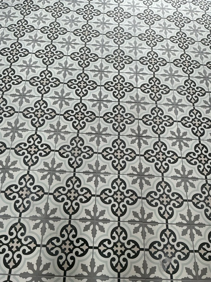 Floor Tiles - Image 2
