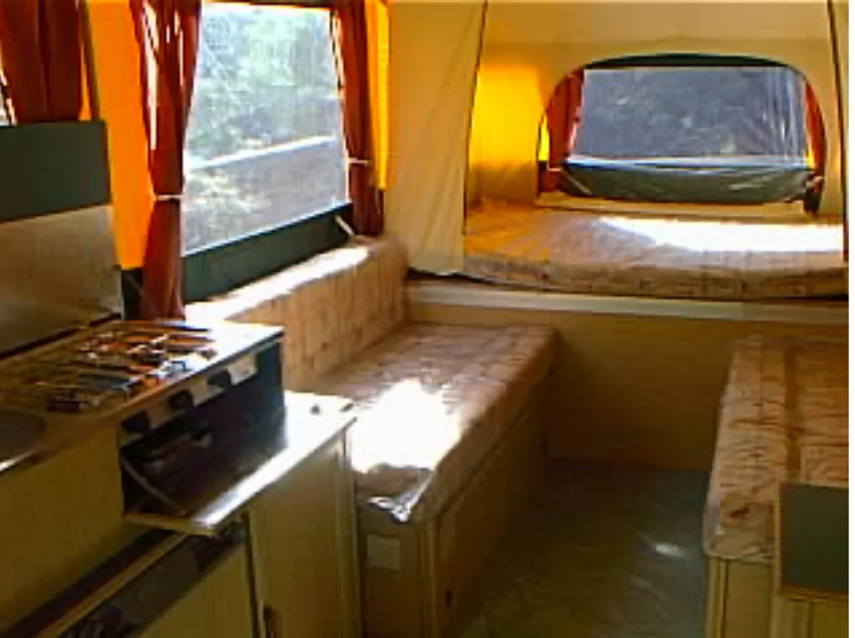 Trailer tent - Image 3