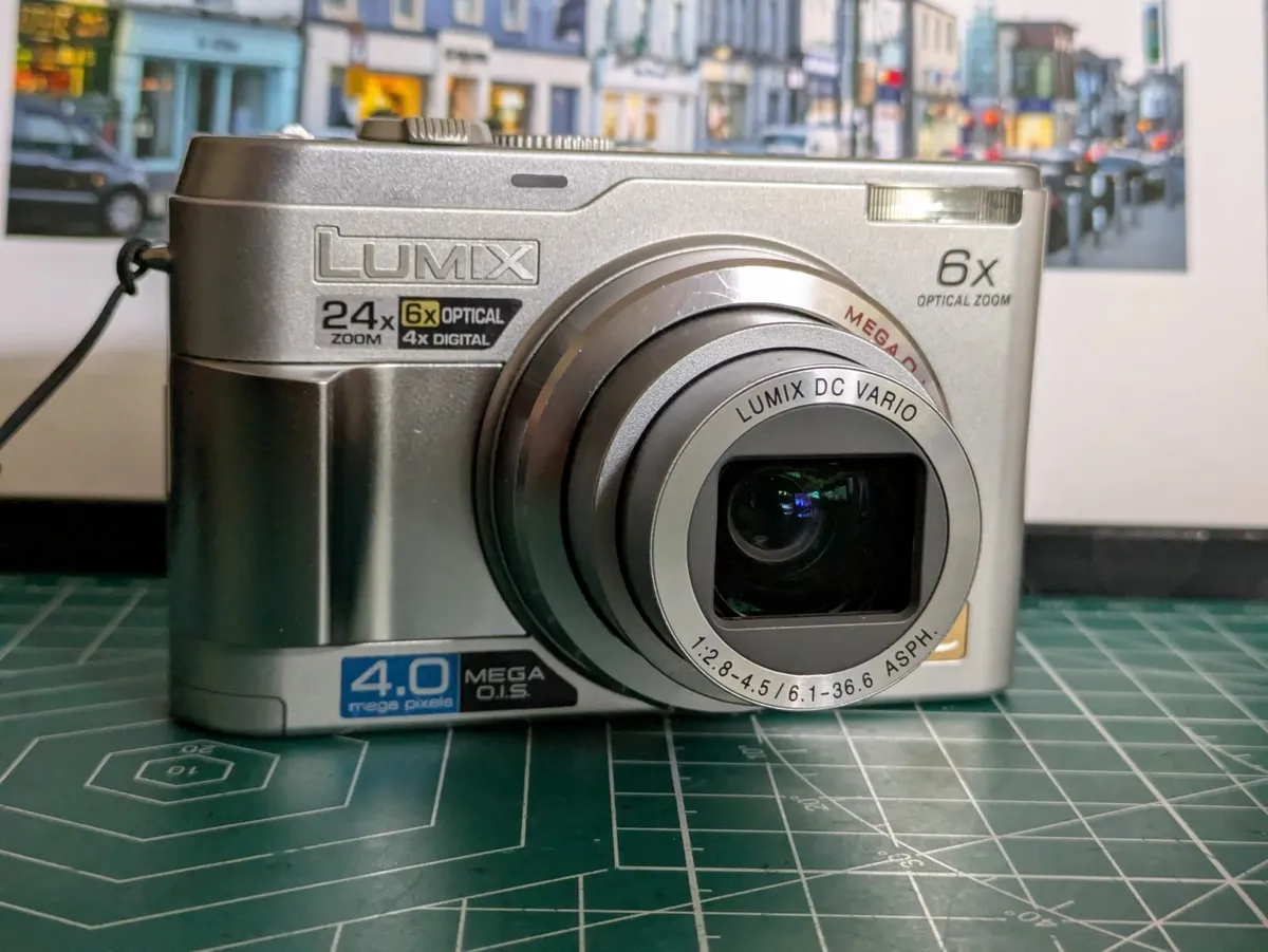 Panasonic Lumix LZ1  CCD🌈 digital compact camera - Image 1