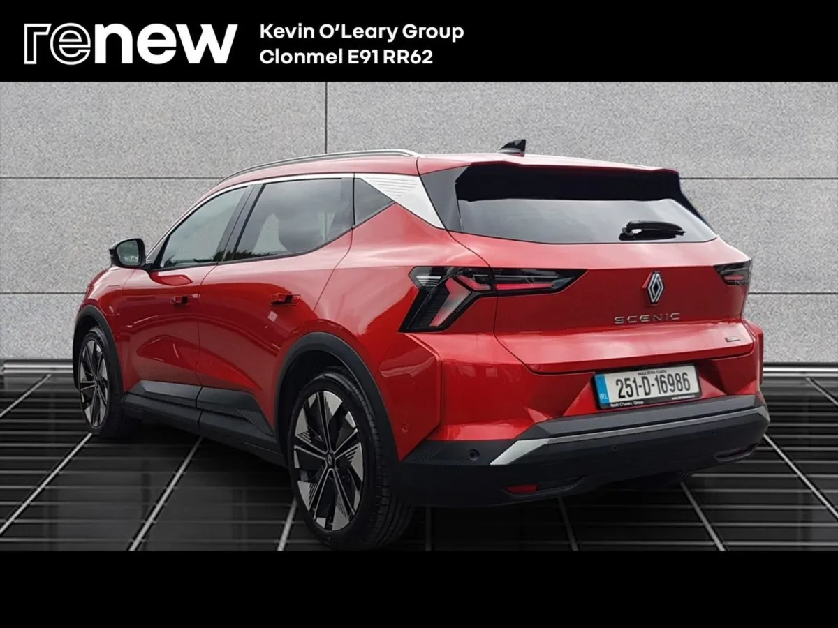 Renault Scenic Techno 87kwh 220hp - Image 3