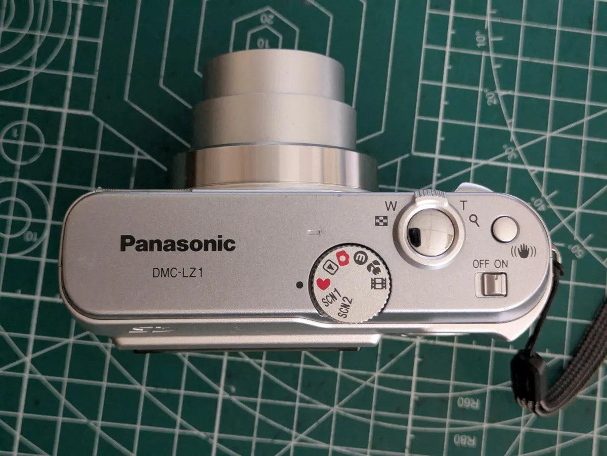 Panasonic Lumix LZ1  CCD🌈 digital compact camera - Image 2