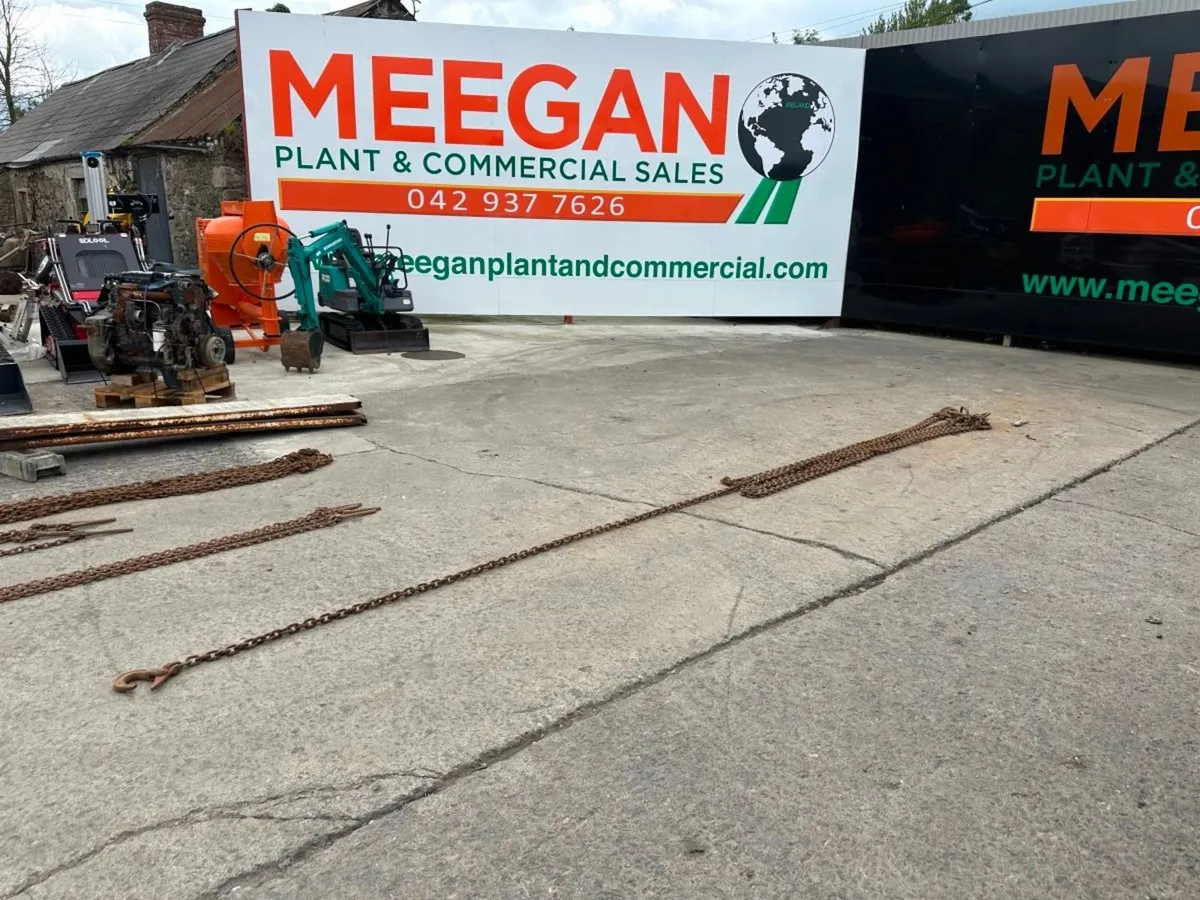 5.8 Metre ...6.7 ton ...lifting chains 4 LEG .... - Image 1