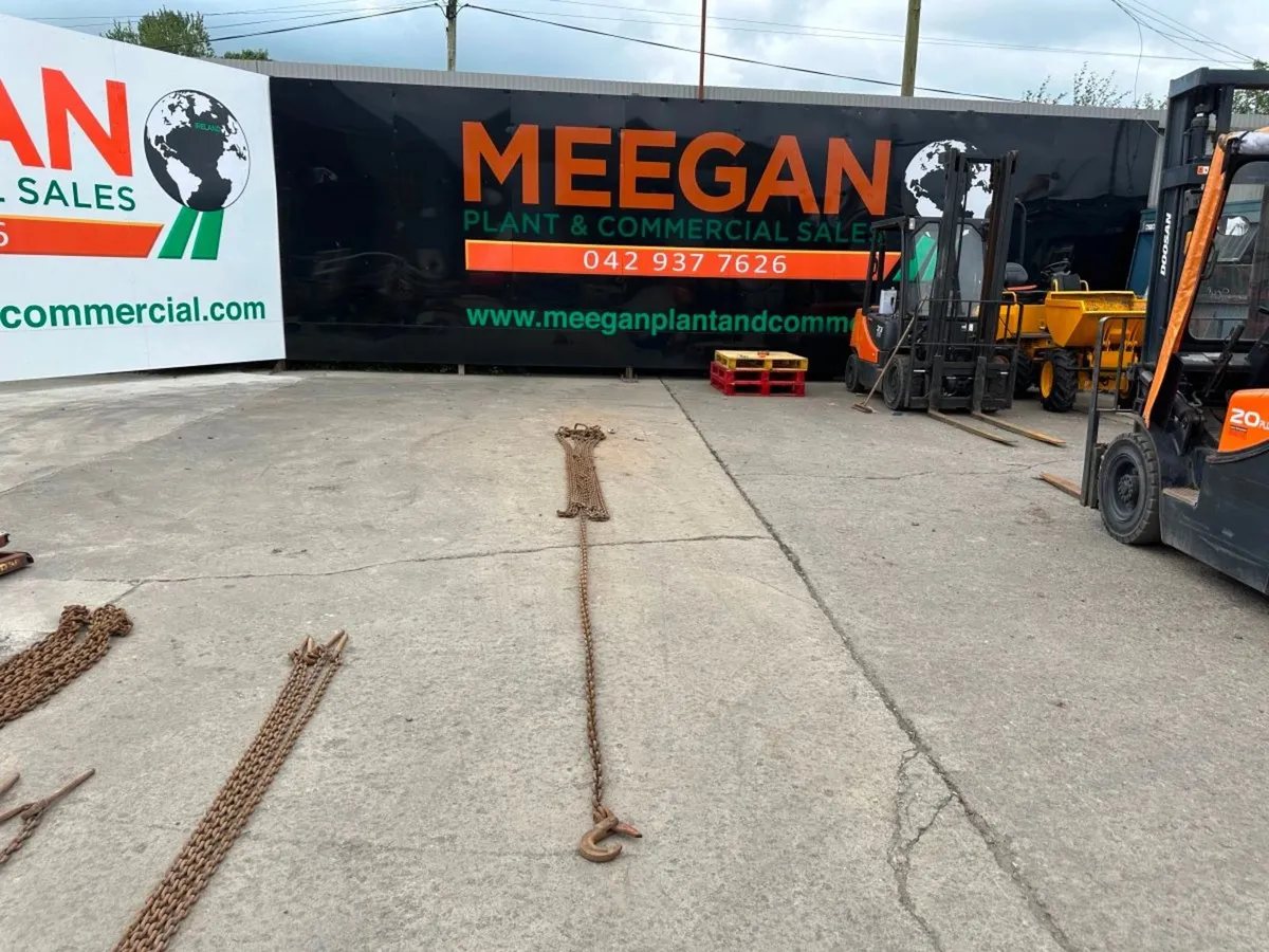 5.8 Metre ...6.7 ton ...lifting chains 4 LEG .... - Image 2