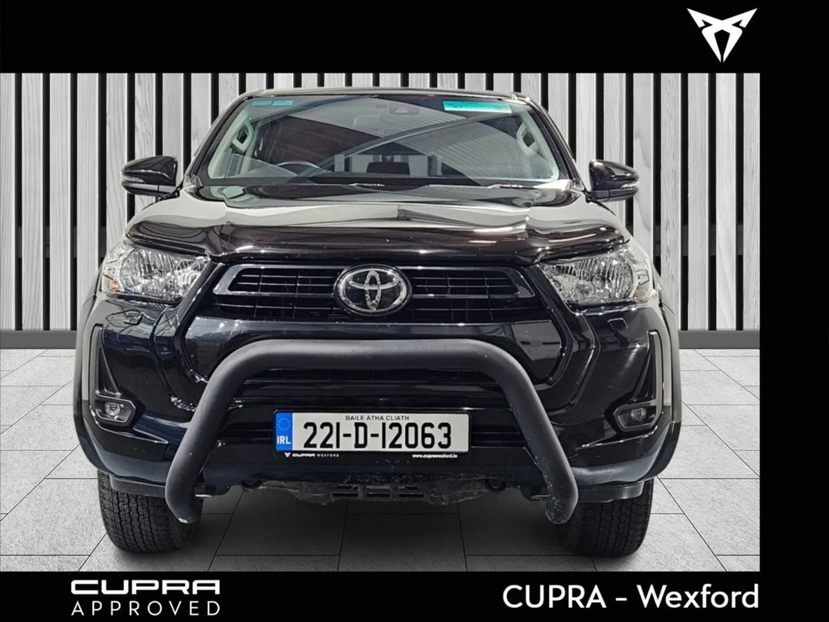 Toyota HiLux Hilux Hilux 2.8 SR5 D/cab Auto  pric - Image 3