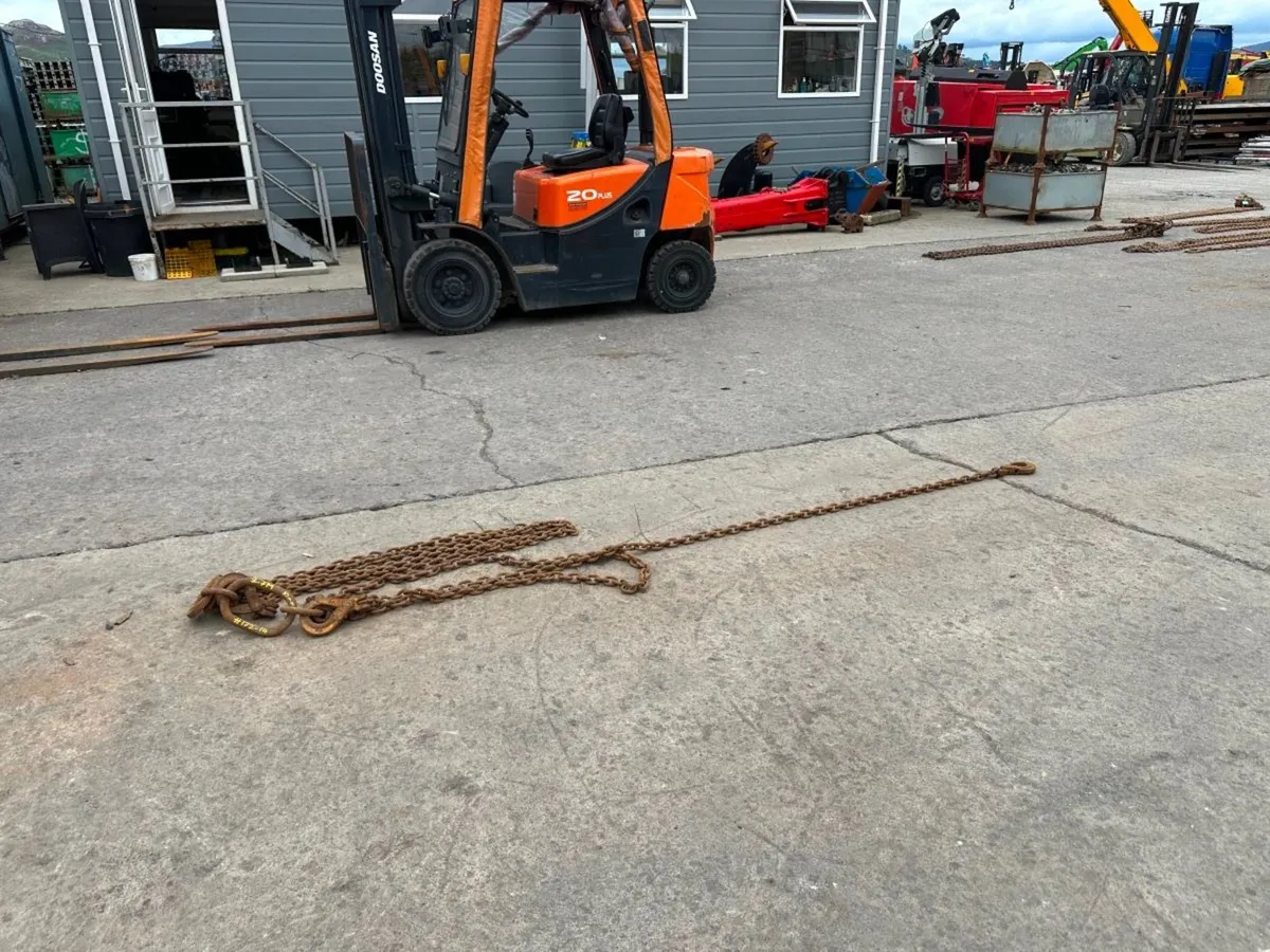 2.7 Metre ...6.7 ton ...lifting chains 4 LEG .... - Image 3