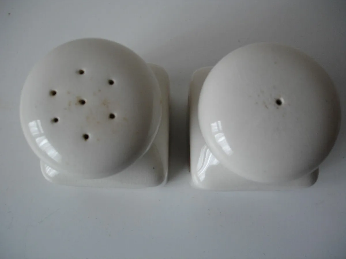 RETRO TAUNTON VALE POTTERY SALT/PEPPER - Image 3