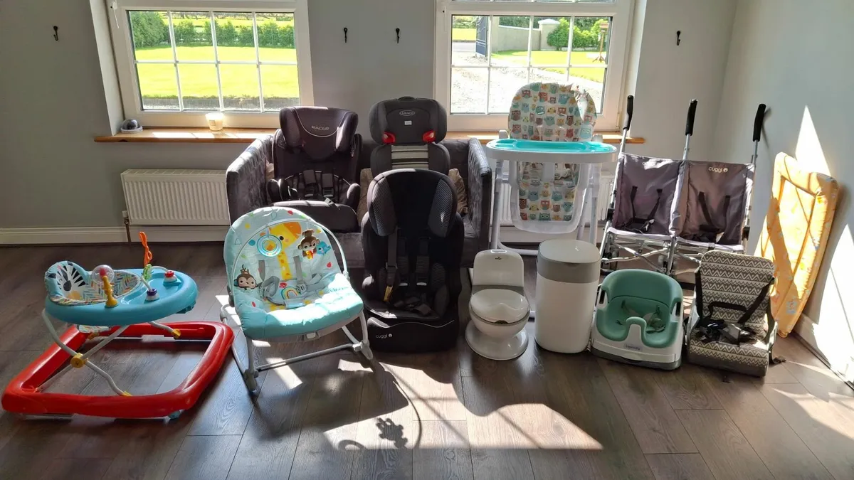 Selection of baby equipment - Image 1