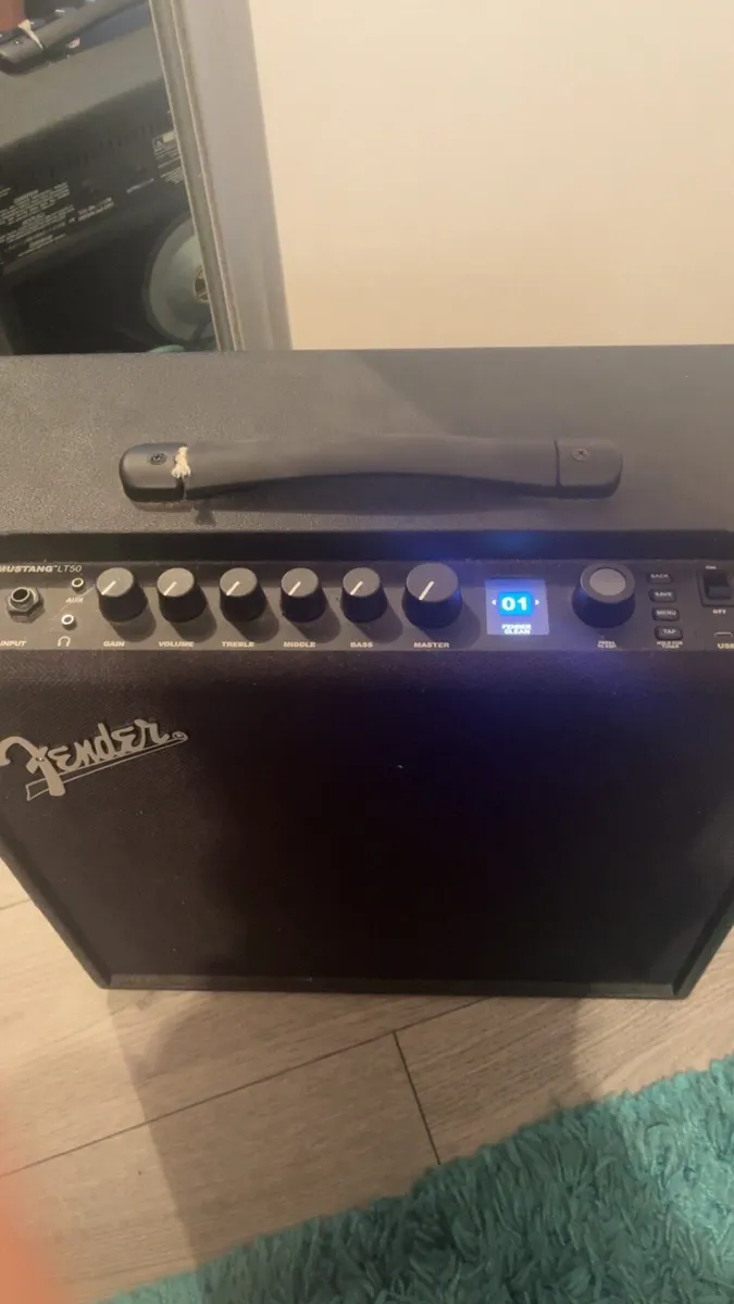 Fender amp - Image 1