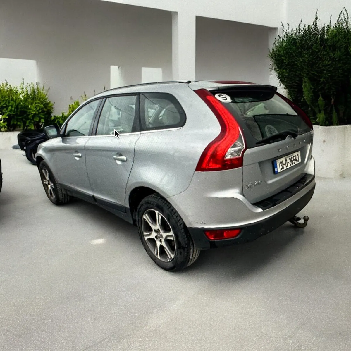 Volvo XC60 2.0 D4 163PS S/S SE LUX FWD - Image 3