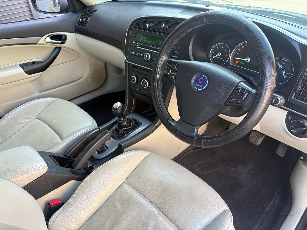 2011 Saab 93 - Image 2