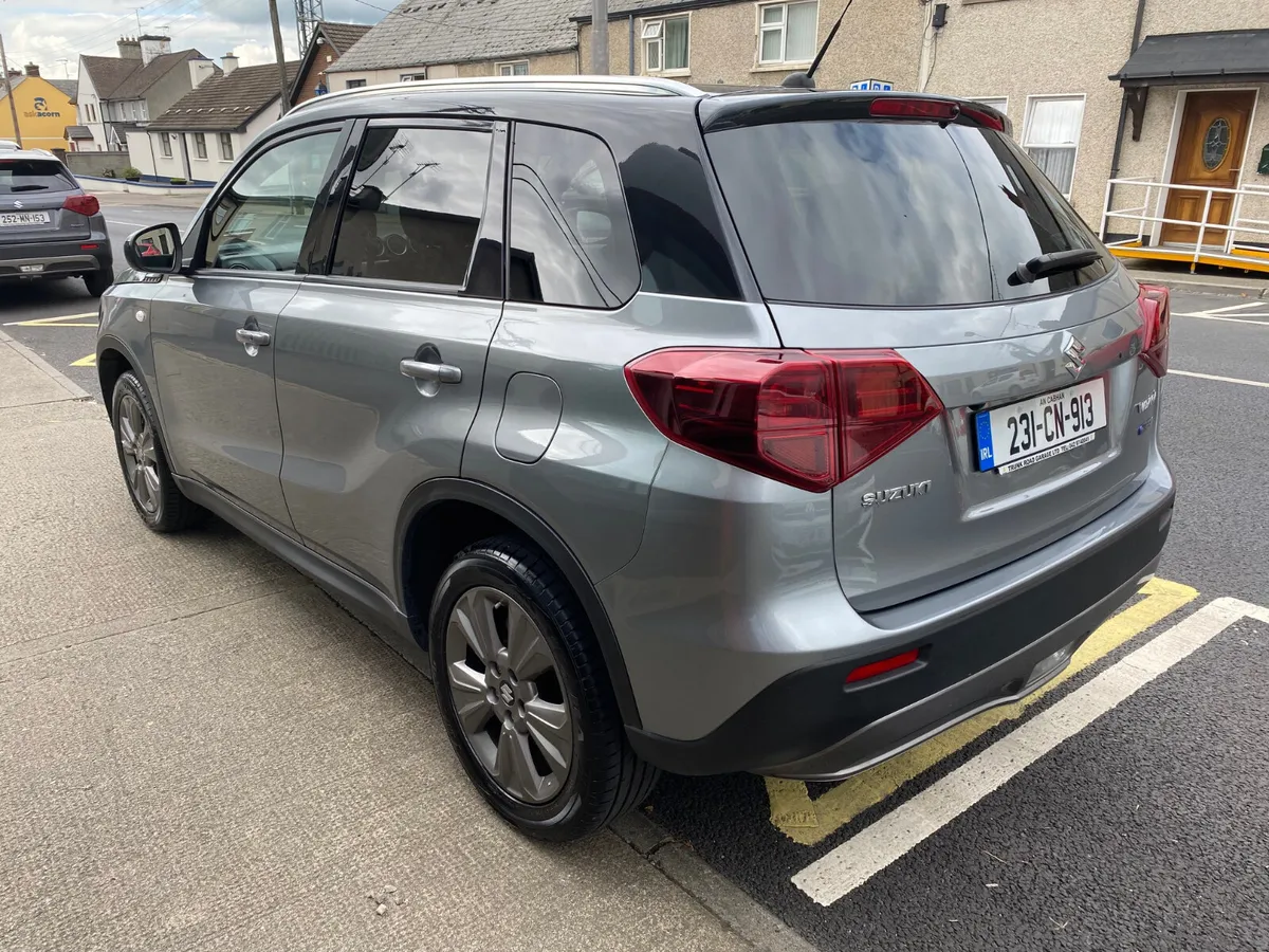 Suzuki Vitara Full HYBRID 1.5 SZ-T AGS 2023 - Image 4