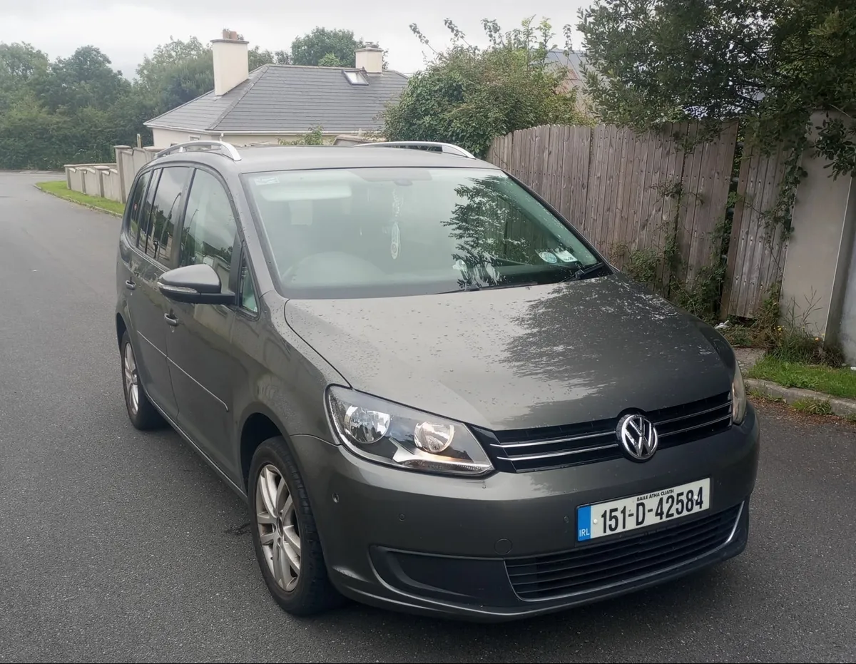 Volkswagen Touran 2015 - Image 1
