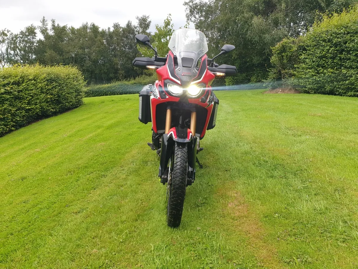 HONDA AFRICA TWIN DCT 2020 - Image 3