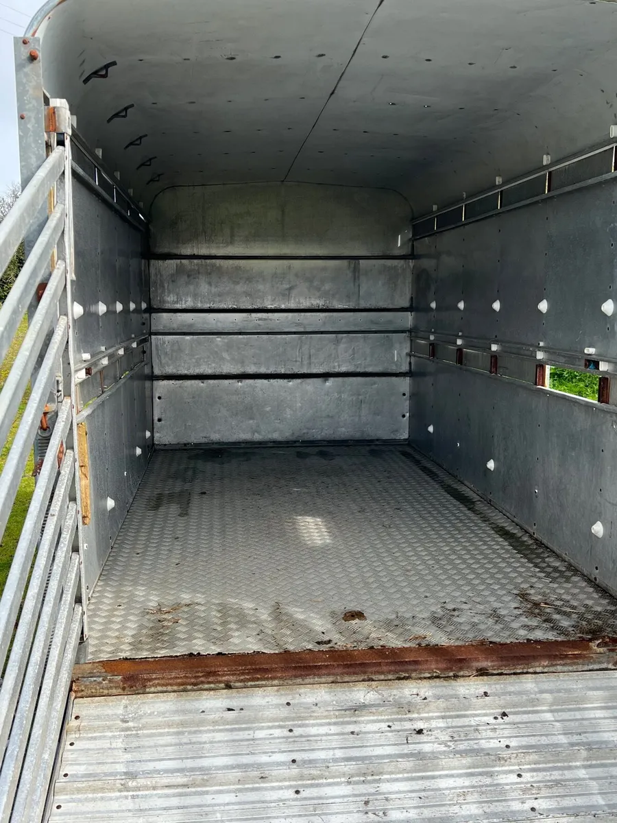 Cattle Trailer - Image 1