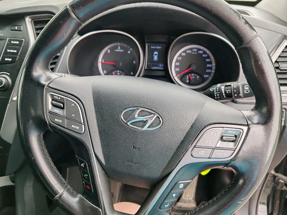 Hyundai Santa Fe 2.2 CRDI 7 seater - Image 4