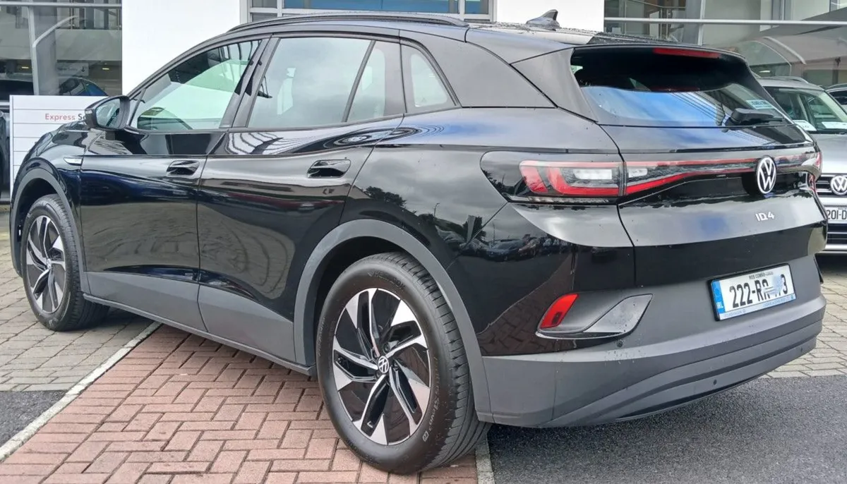 Volkswagen ID.4 Life 77kwh 204HP  fully Electric - Image 4
