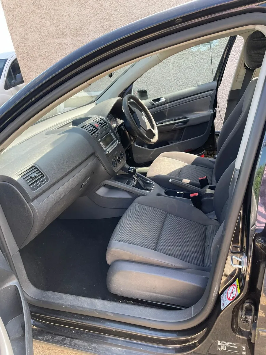 Car - Image 2