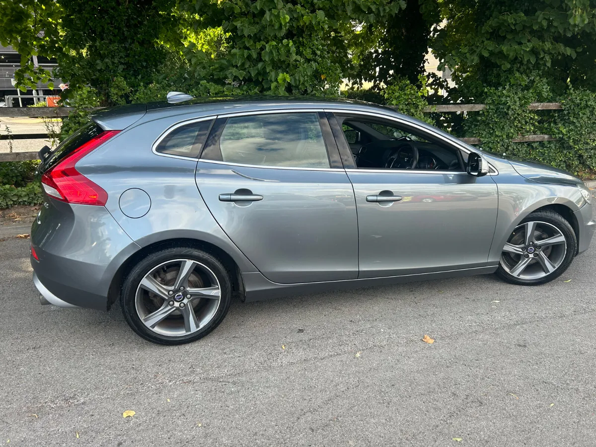 Volvo V40 2014 R Design 1.6 Nct 3/26 - Image 4