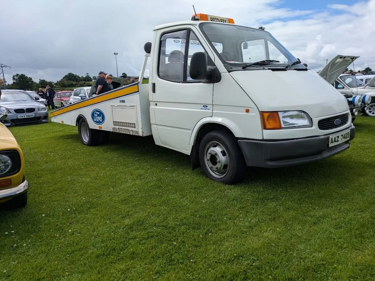 Ford Transit Mk4 Recovery Truck - Image 1