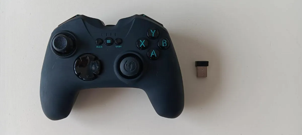 Gaming Wireless Controller - Image 1