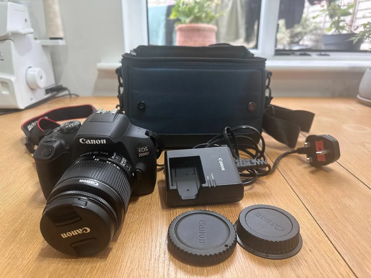 Canon EOS 2000D Camera + EF-S 18-55mm IS II Lens - Image 4