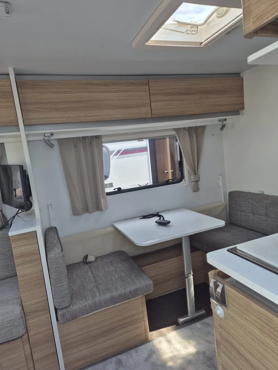 Adria altea 6 berth fixed bunk beds 2019 - Image 4