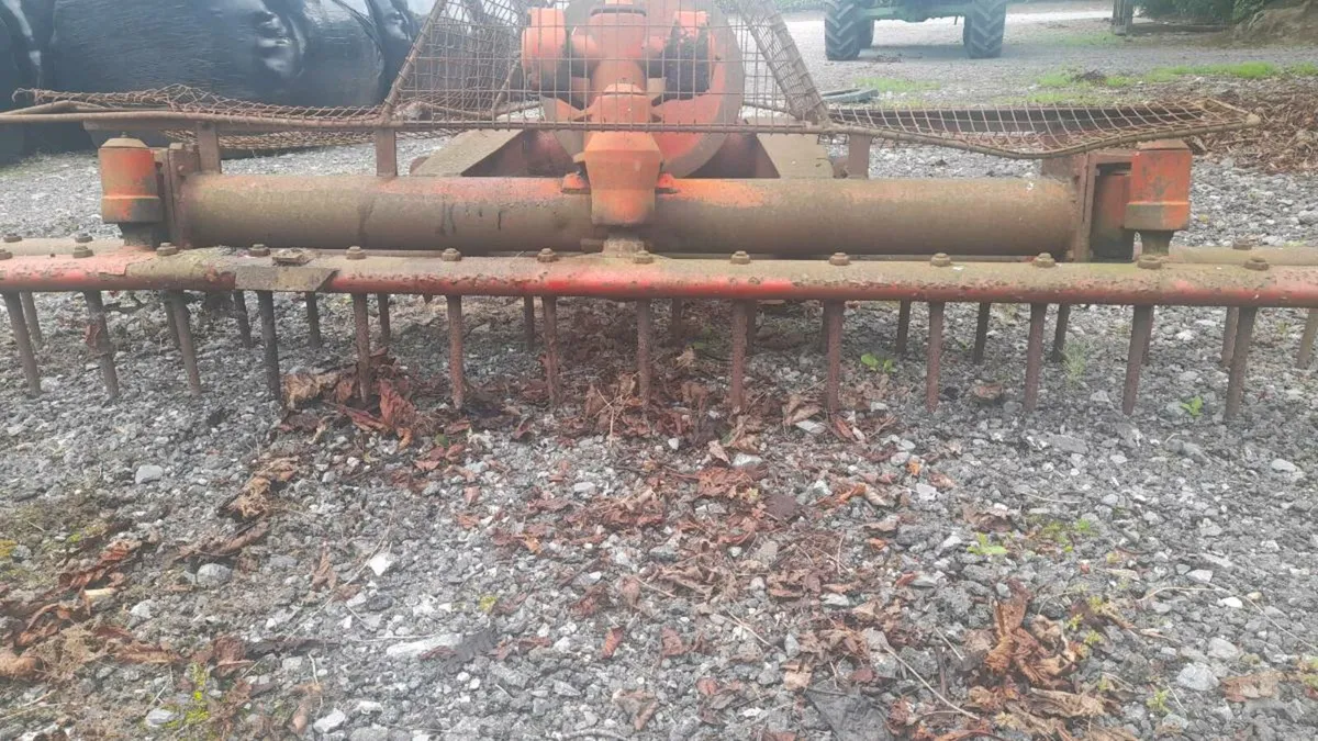 Vicon power harrow . - Image 1