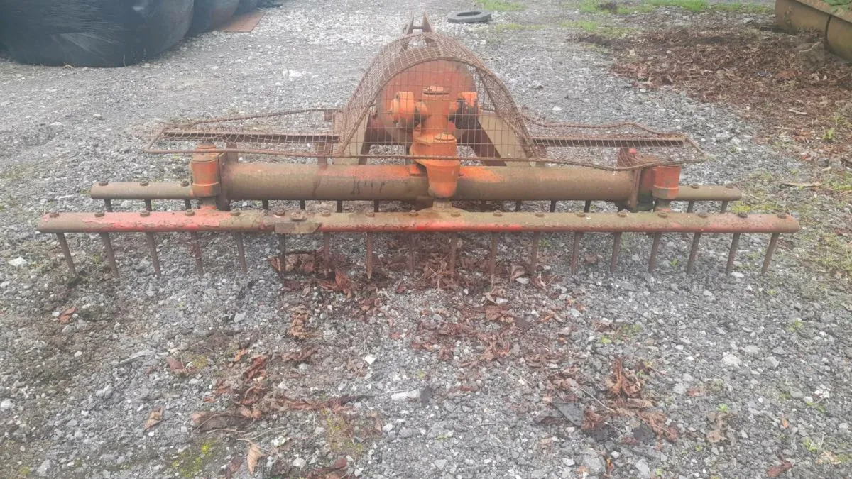 Vicon power harrow . - Image 3