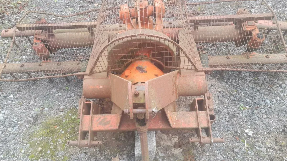 Vicon power harrow . - Image 4