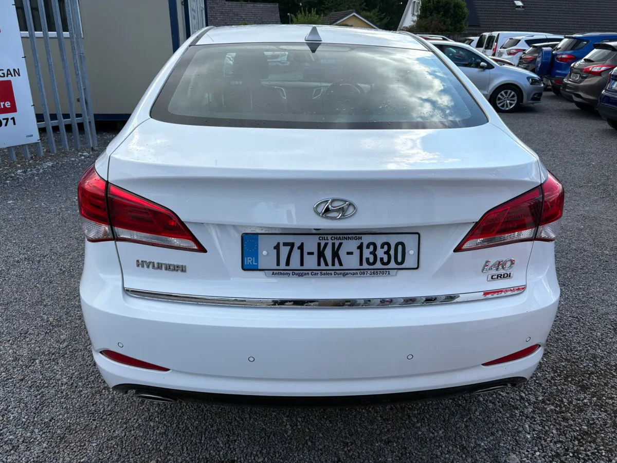 2017 Hyundai i40 Executive - Image 3