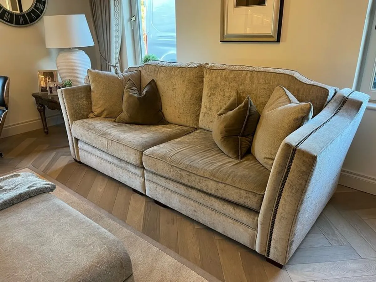 sofa - Image 4