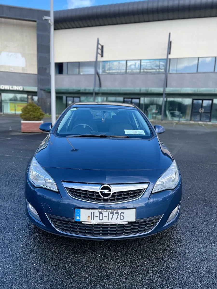 Car - Image 4