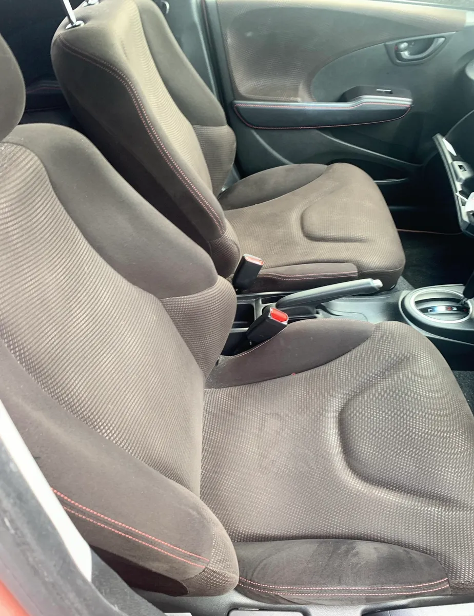 2012 Honda Fit 1.3 Hybrid Automatic - Image 3