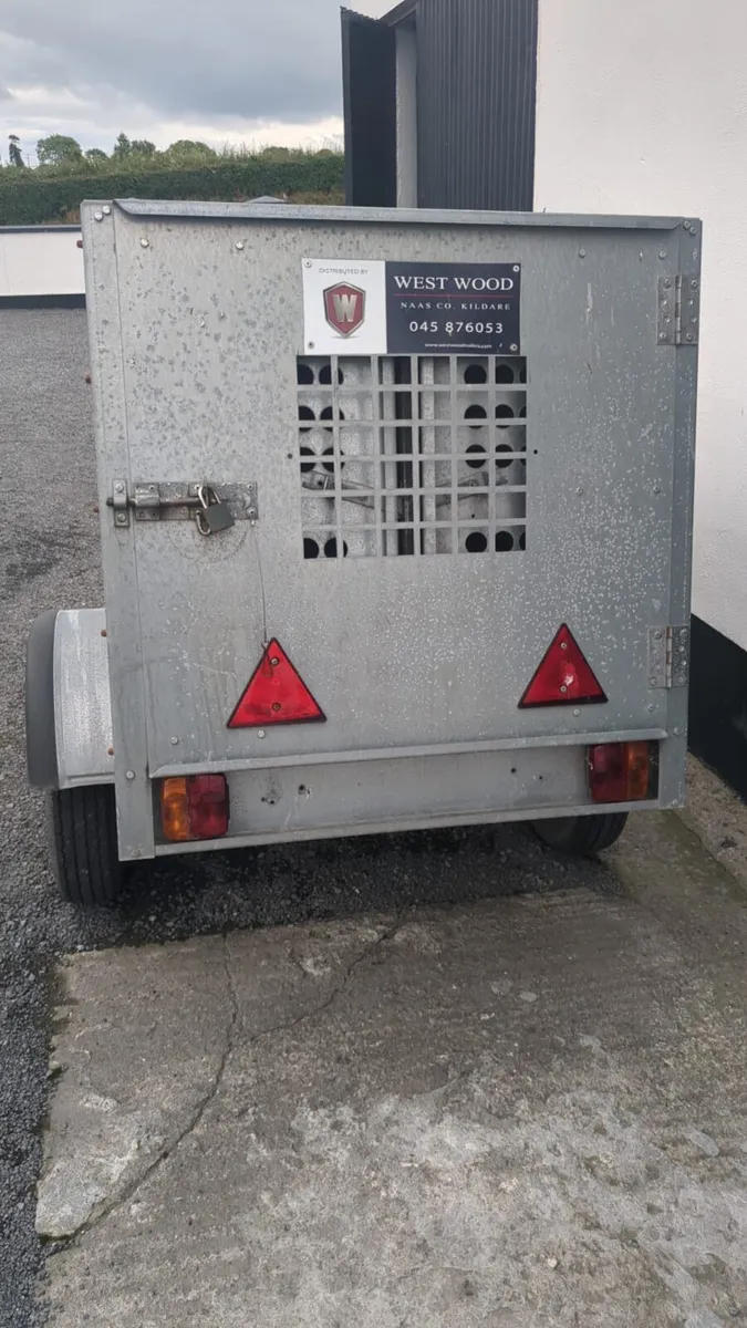 Dog trailer - Image 1