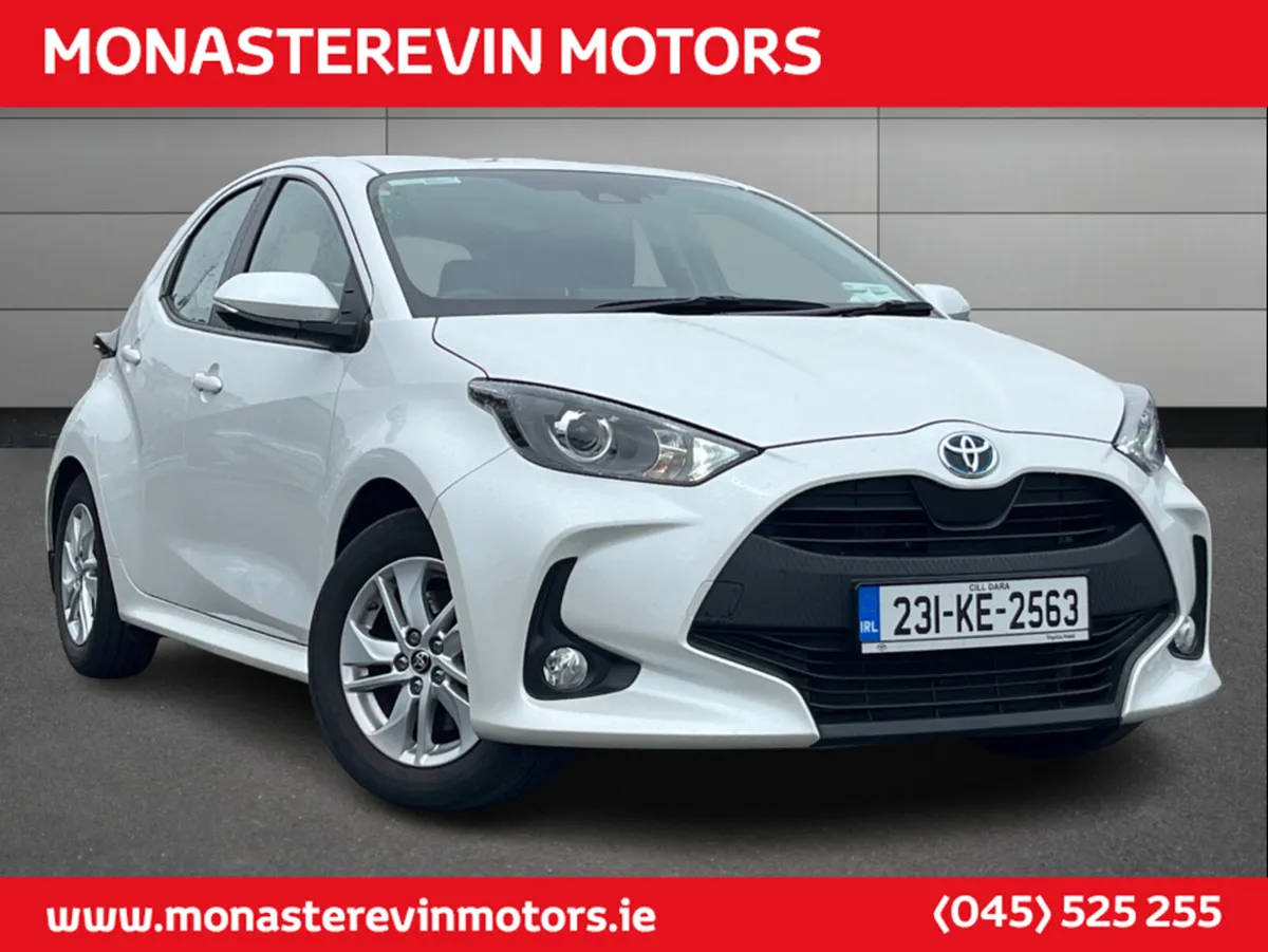 Toyota Yaris 1.5 HYBRID LUNA 4DR AUTO - APPLE CARP - Image 3