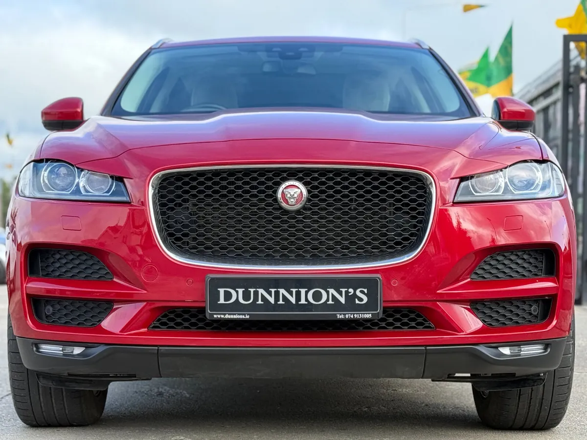 Jaguar F-Pace, 2016, 2.0 D AWD PORTFOLIO 5DR AUTO - Image 3