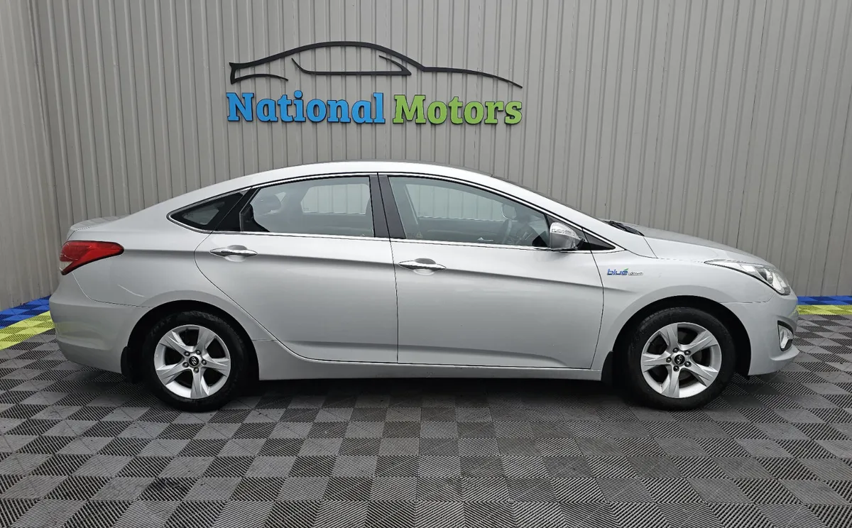 2012 Hyundai i40 Executive 1.7 Diesel - Image 2