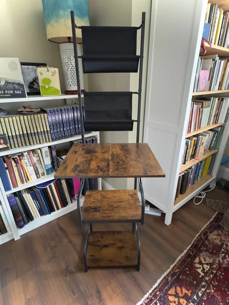 Vinyl Record Player Stand (NEW) - Image 1