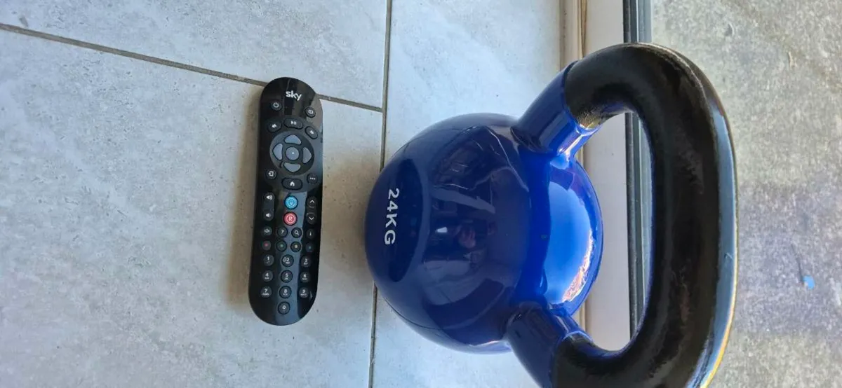 Large brand new 24 kilo cast iron kettlebell - Image 2
