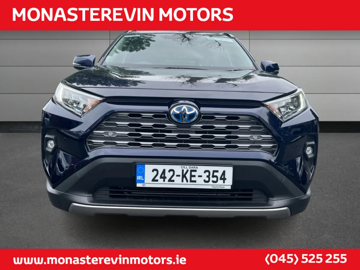 Toyota RAV4 HYBRID SOL - SAT NAV / HEATED SEATS - Image 4