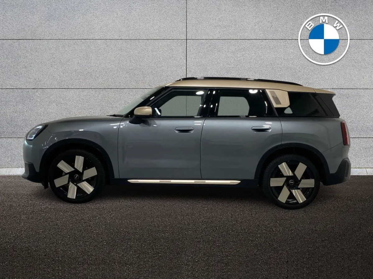 MINI COUNTRYMAN Cooper Classic - Image 4