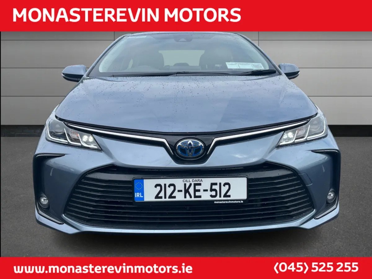 Toyota Corolla HYB LUNA SALOON 4DR AUTO HYBRID - L - Image 4