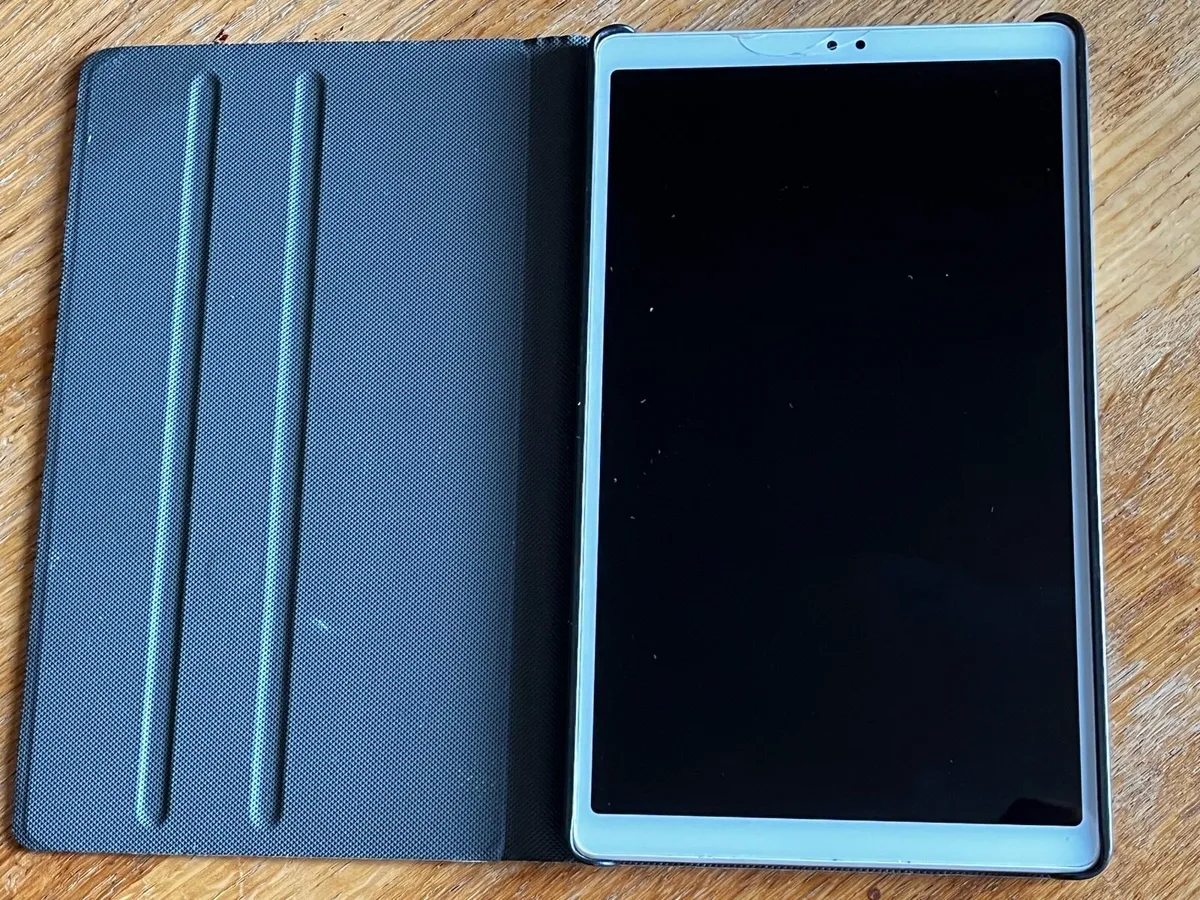 Samsung Galaxy Tablet - Image 1