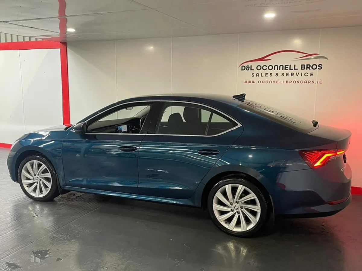 Skoda Octavia STYLE 2.0 TDI 115HP 5DR - Image 2