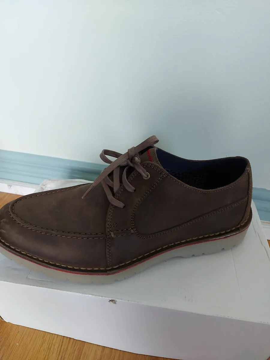 Clarks waterproof mens shoes - Image 2