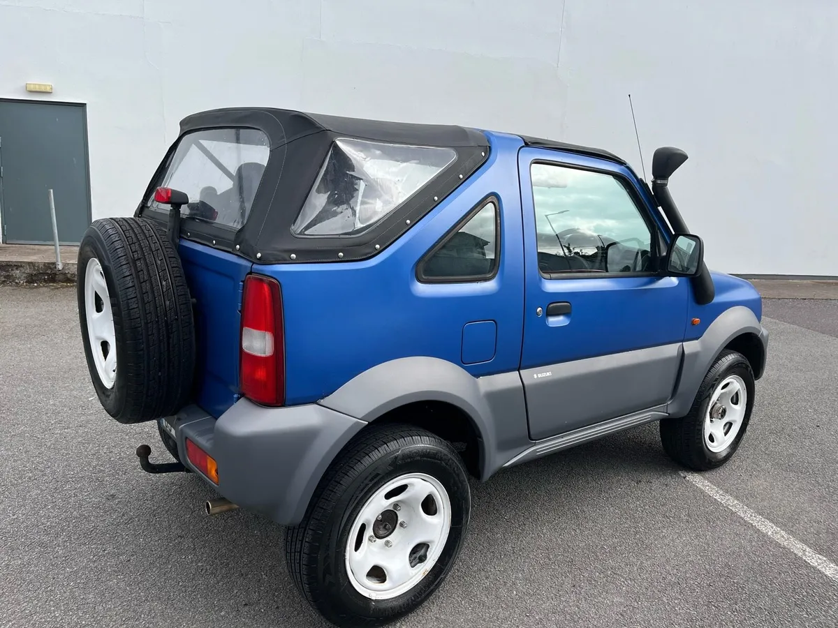 Suzuki jimny 1.3 petrol 4WD soft top - Image 4