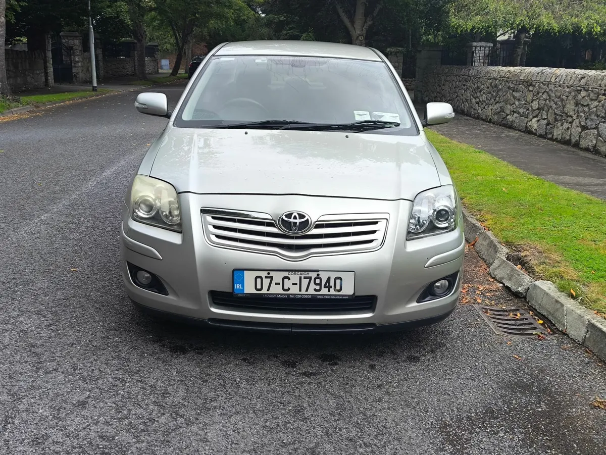 AVENSIS AUTOMATIC LUNA AIRCON - Image 3