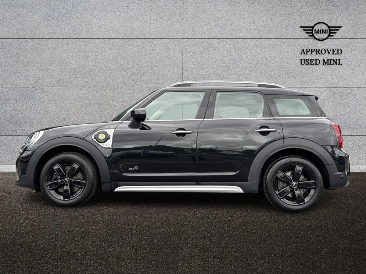 MINI COUNTRYMAN Cooper S E Classic - Image 3