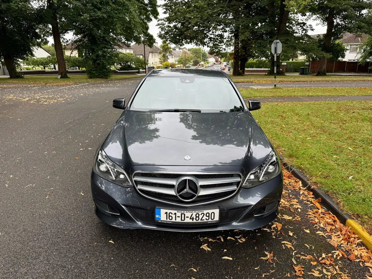 Mercedes E220 - Image 2