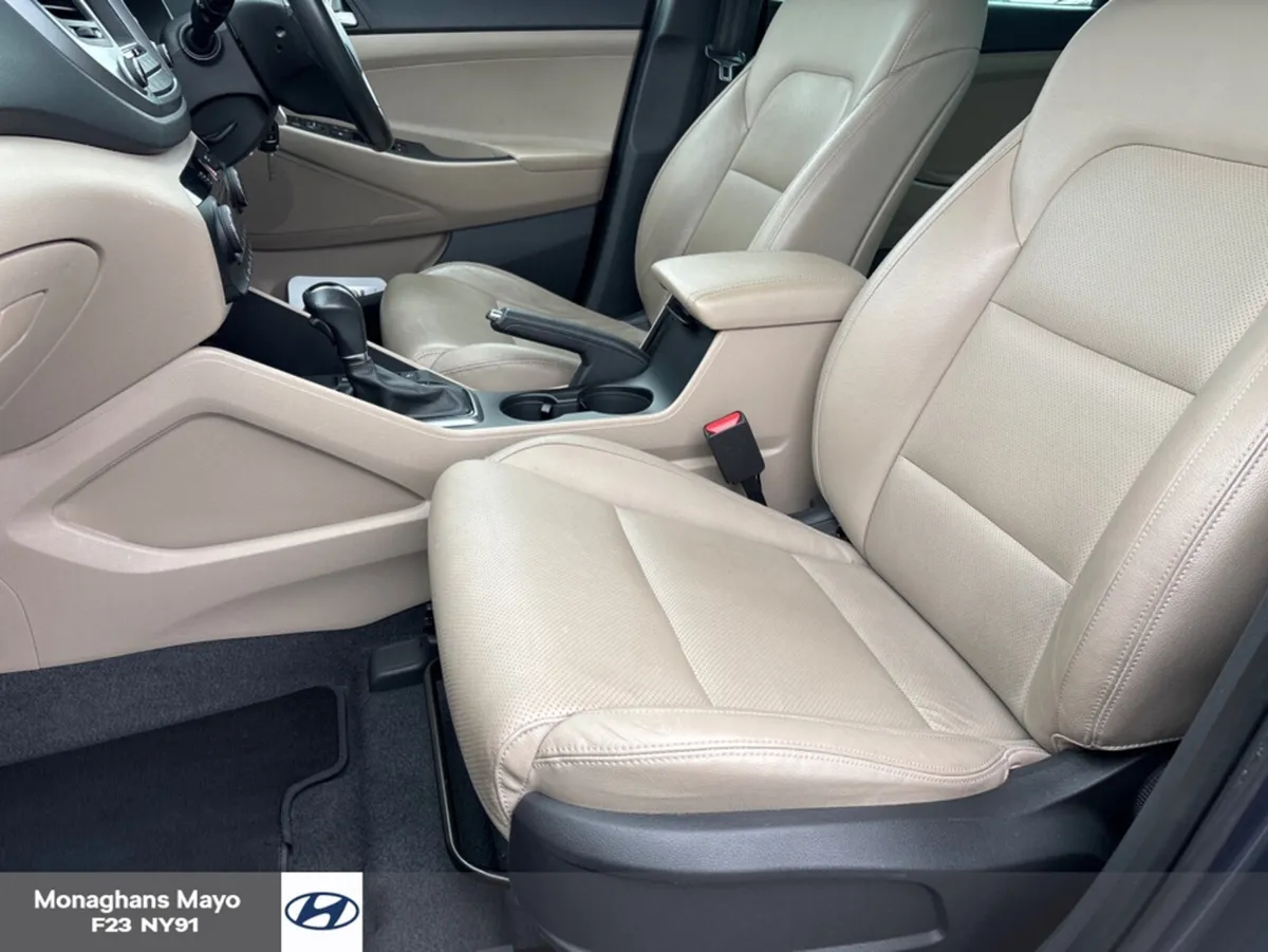 Hyundai Tucson 4WD EXECUTIVE 2.0 DIESEL 5DR AUTO - Image 4